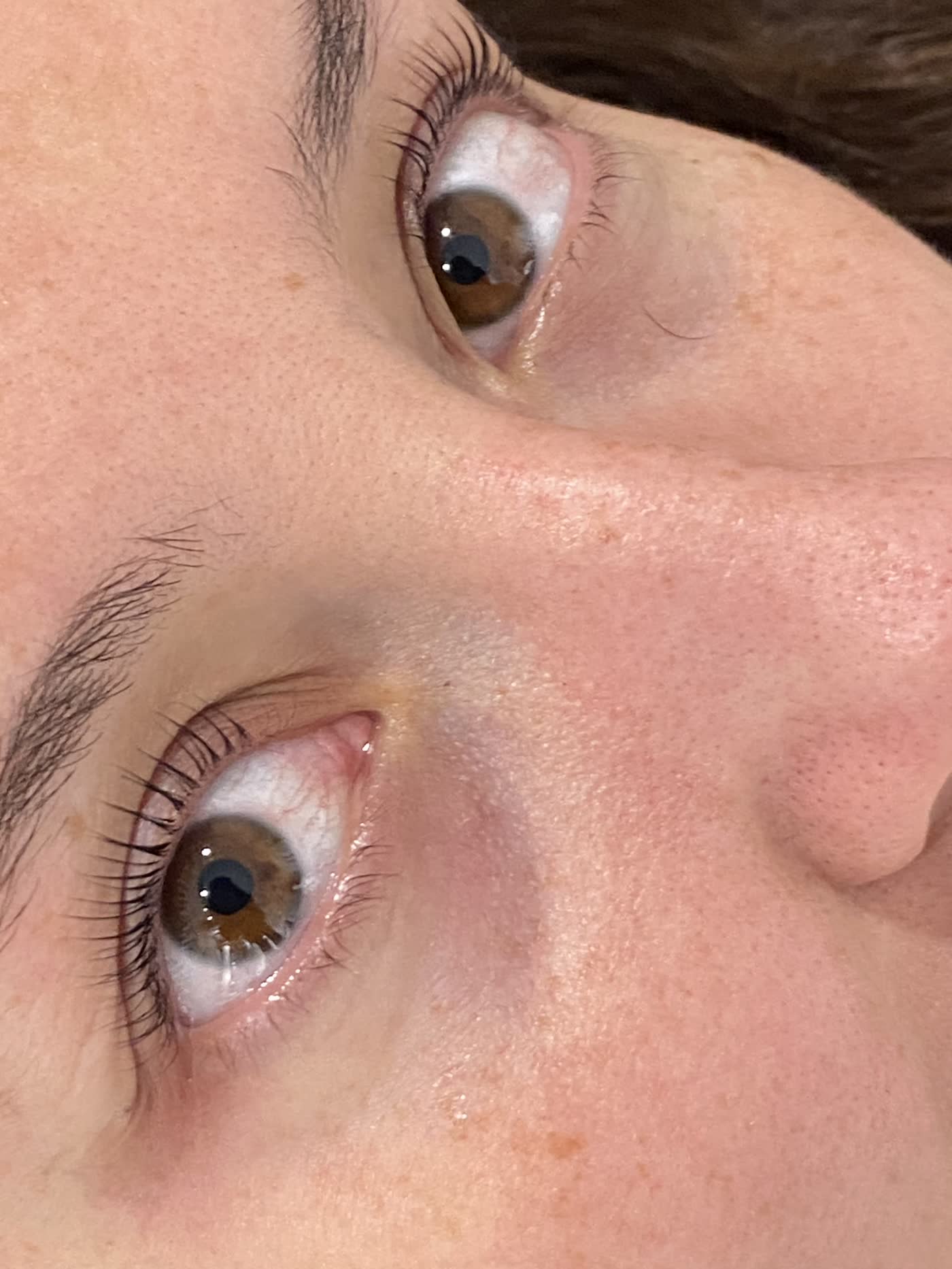 Cejas — trabajo realizado en El Salón de las Uñas, Ñuñoa