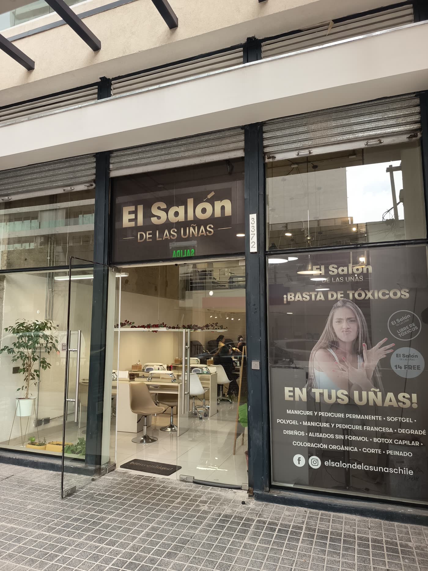 El Salón de las Uñas — Marchant Pereira 3372, Ñuñoa
